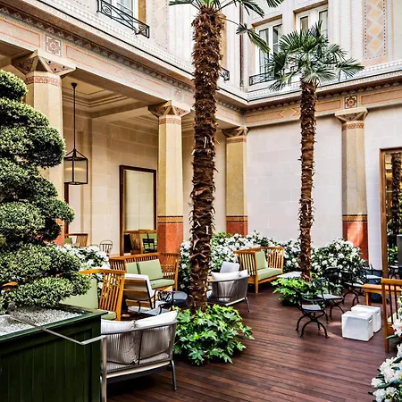 De Galles, Un Luxury Collection, Hotel