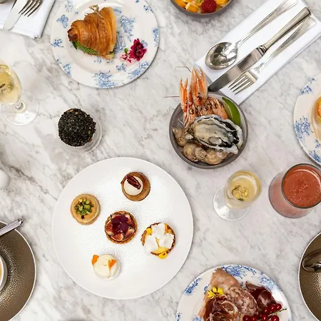 De Galles, Un Luxury Collection, Hotel