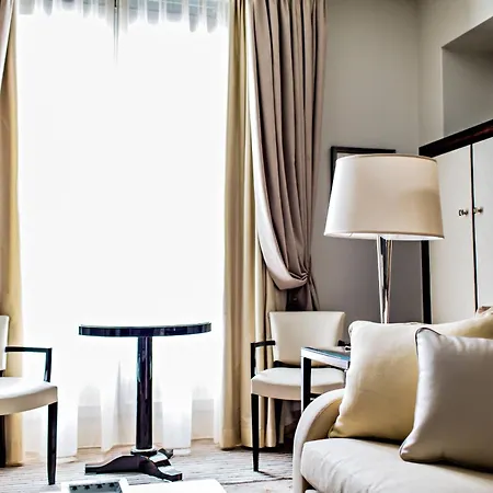 De Galles, A Luxury Collection Hotel, Hotell 5*