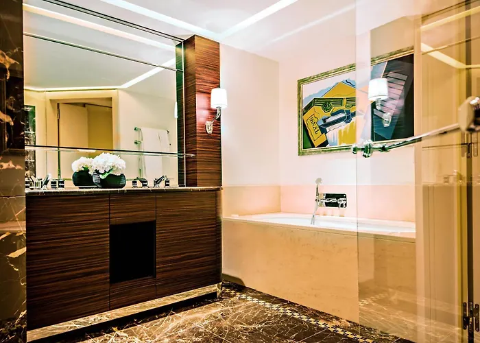 Hotel De Galles, A Luxury Collection Hotel, 5*