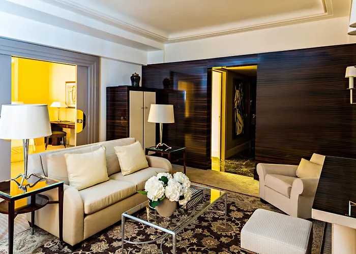 De Galles, A Luxury Collection Hotel, 5* Paris